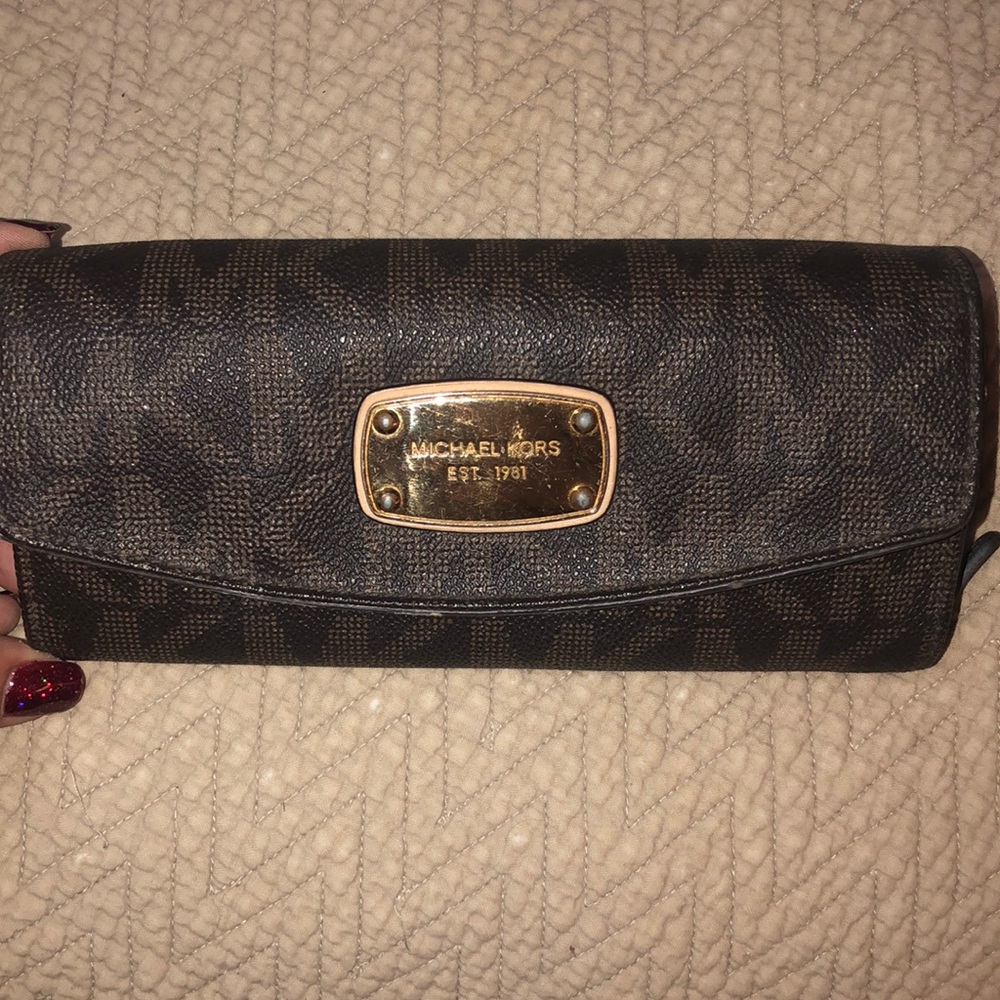 Authentic Leather Michael Kors Zip Wallet